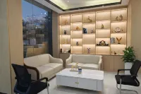 Hongqiao Boutique Hotel