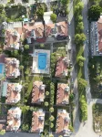 Apartment in Complex with Pool and Great Location
