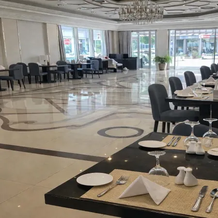 Carawan Al Khaleej Hotel