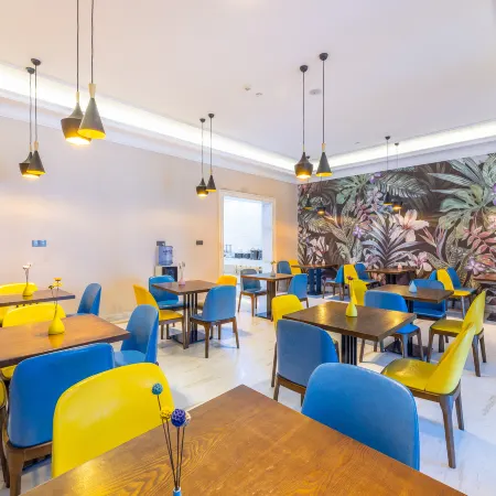 Starway Hotel (Ge'ermu Yanqiao South Road Auto Parts City Branch)