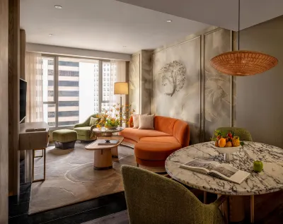 Mandarin Oriental The Landmark, Hong Kong Hotels in 