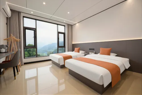 Xianting Yueju · Joyful Courtyard | Mountain View Vacation Apartment (Sanqingshan Scenic Area)