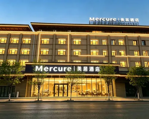 Mercure Hotel Urumqi Railway Bureau Hotels in Urumqi