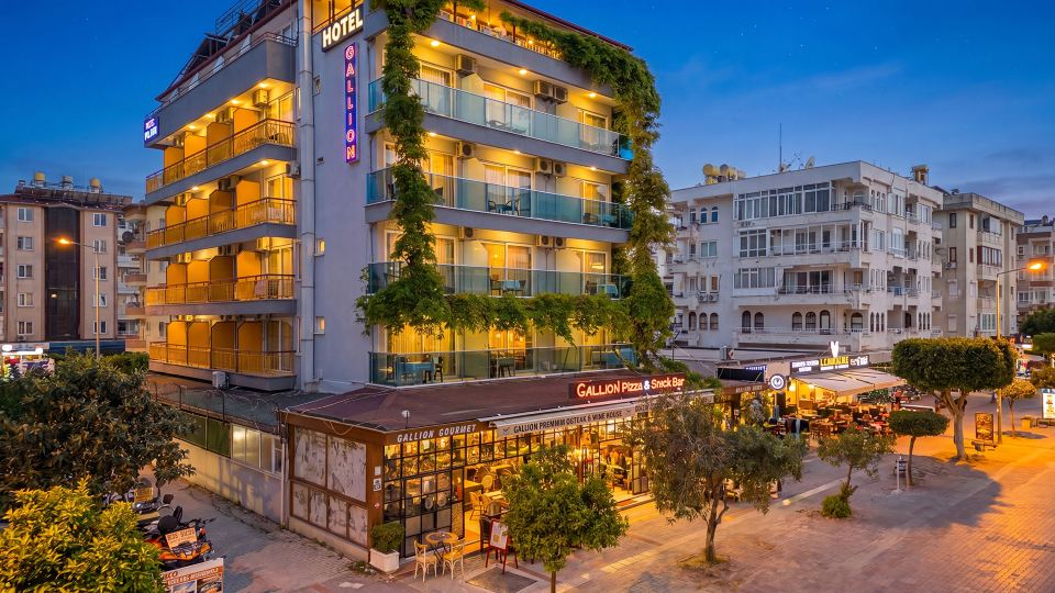 Gallion Hotel