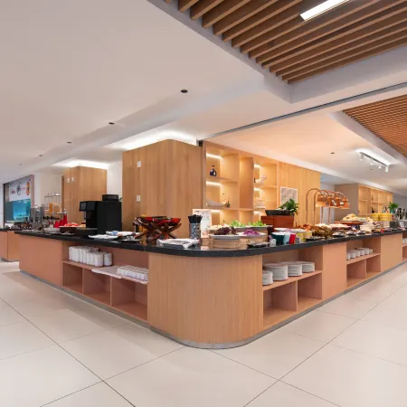 Universal Splendor Sanya Resort Oceanview Hotel