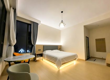 Chenfan Lake View Inn