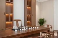 Yichen Hotel - business