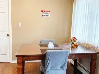 Cozy Home in Vancouver Hotels near Fraserview