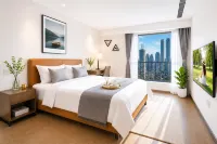 Shenzhen · Dongmen Old Street | Sky Garden 180° Cloud City View Light Stay (Luohu Port) - Apartments