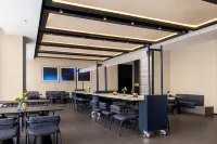 Nanchang Qiushui Square Twin Towers Residence Hotel - 4つ星