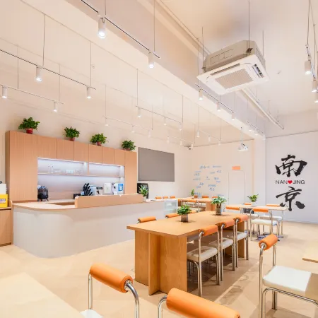 Tangdoudou Hostel (Nanjing South Railway Station Shuanglong Avenue Subway Station)