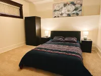 Luxury 2BR Retreat in Kerrisdale | Near DT & YVR - Bed & Breakfasts