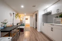 Yours Comfy Basement - pet friendly