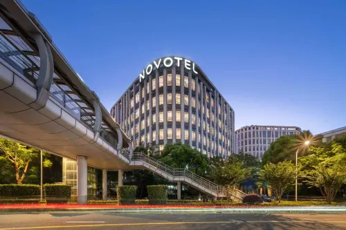 Shanghai Hongqiao Railway Station Novotel Hotel - Bar