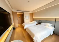 金鈞酒店（西安鐘樓地鐵站回民街店） - 停車場