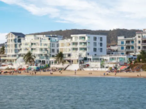 Sanya Qingkongye Fanshe Hotels near Tianya Haijiao