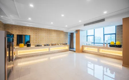 Vienna Hotel (Jiji Jishui Administrative Center Branch) Отели в г. Цзишуй