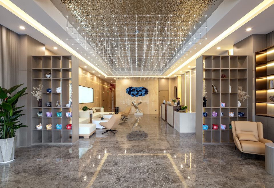 시유에아 호텔의 로비 모습