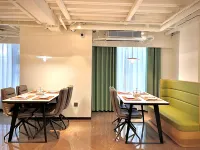 Moyuan Heyue Hotel (Luohe Convention and Exhibition Center) Hotels in Luohe