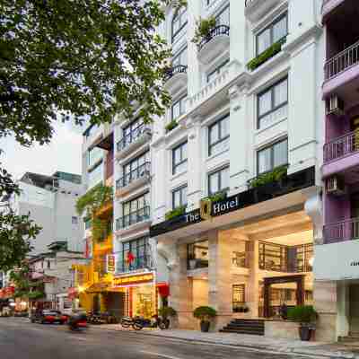 The Q Hotel Hotel Exterior