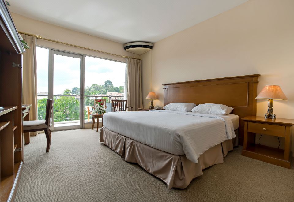 자야카르타 스위트 반둥 호텔 스위트룸 내부