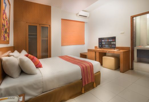 Surya Hotel Breakfast