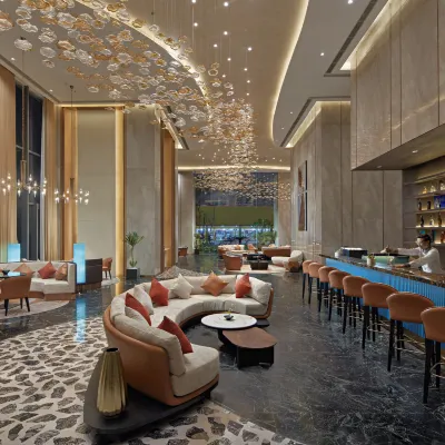 下龍沃森高級酒店 鄰近NỘi Thất Ô Tô Sài Gòn Kiên Định的酒店