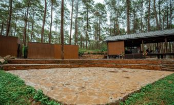 Bobocabin Cikole, Bandung