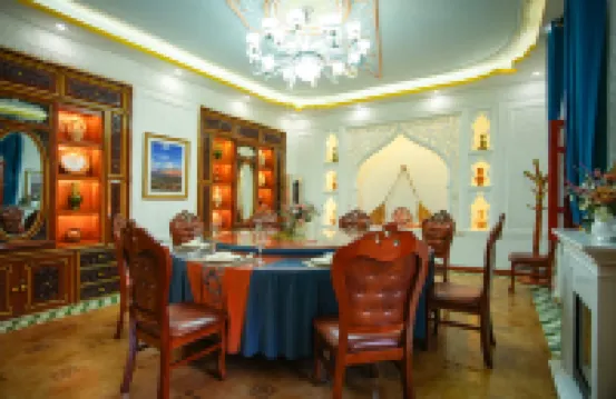 Tuman Lishe Homestay (Kashgar Ancient City Scenic Area)