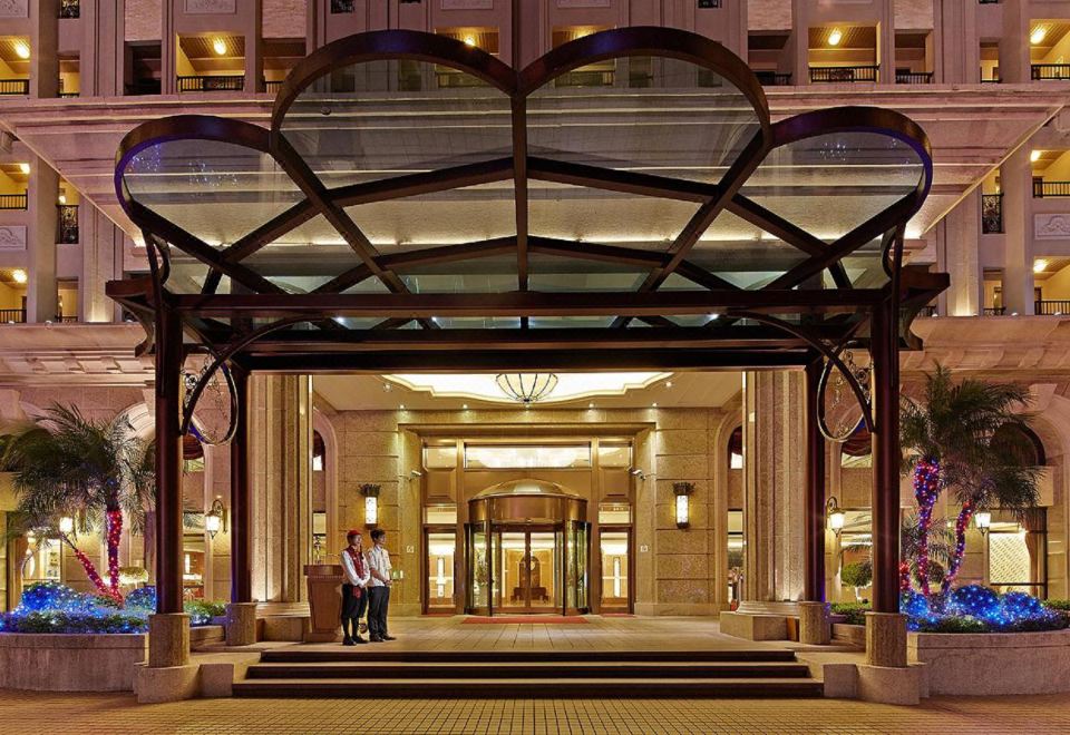 1. 에-다 스카이라..