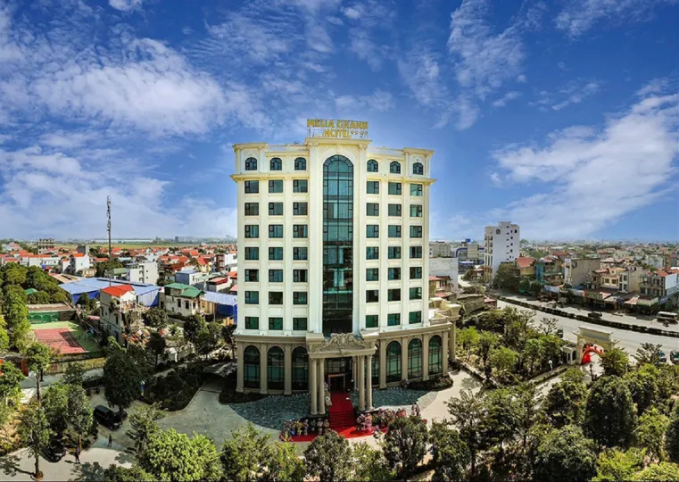 Quynh Trang Hung Yen Hotel (former Melia Grand Hotel)