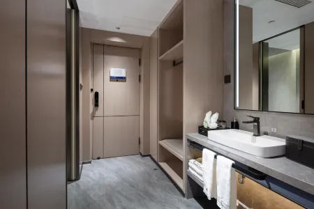 Xiyueliang Hotel (Yunnan University of Finance and Economics Branch, Kunming) Отели рядом с достопримечательностью «Kunming University of Arts and Sciences (Longquan Campus)»