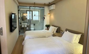 Linzhou Guanshan Wangshui Homestay