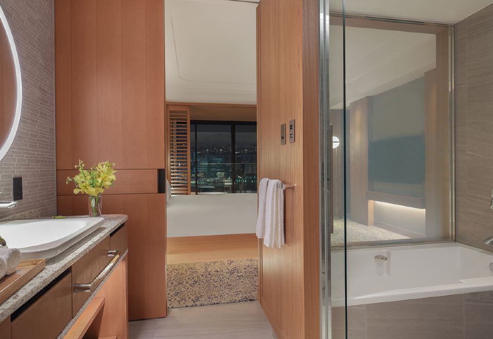 3. InterCon..