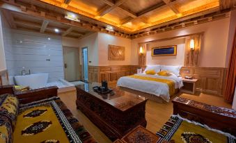 Litang Qianhu Zangzhai Hotel
