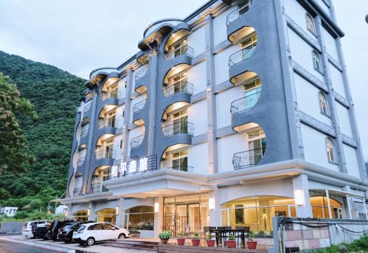 호핑 모리 호텔의 깨끗한 욕실 이미지