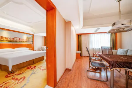 Vienna International Hotel (Shenzhen Bantian Huancheng South Road)