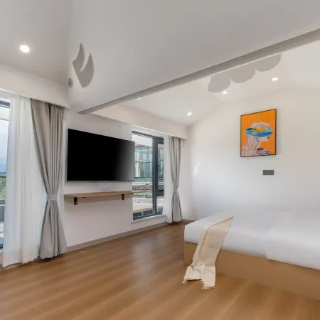 Lijiang Yanteng Yipin Homestay (Gucheng South Gate Branch)