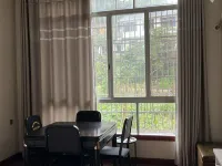 Lushan Yize Inn (Copper Statue Plaza)
