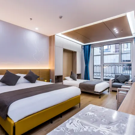 Shengyi Light Luxury Hotel (Chengde South Station Store) Hotels in Chengde