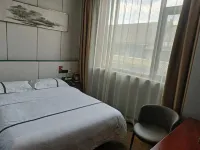 Hualu Select Hotel (Southern Wofo Temple Branch) Hotels near Tianfo Tourist Area