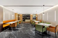 Yi HOTEL - Aamiainen