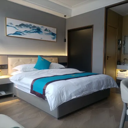 Lintan Acropolis Hotel