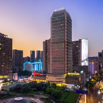 Wuyi Square IFS International Financial Center Jinjiang Metropolo Hotel Hotels near Furong Square