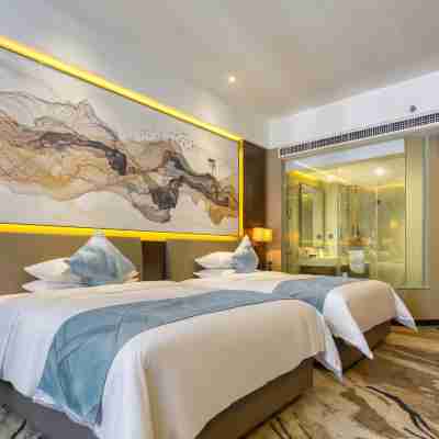 Rowin Grand Hotel Rooms