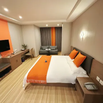 Xinyi Jiangnan Express Hotel