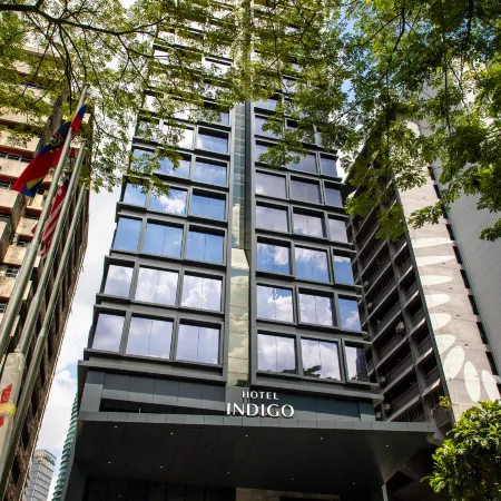 Hotel Indigo KUALA LUMPUR ON THE PARK by IHG Отели рядом с достопримечательностью «Башня KL Tower»