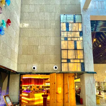 Ramada by Wyndham Xi'an Long march Отели рядом с достопримечательностью «Xi'an Jiaotong University No.1 Affiliated Hospital Chang'an Hospital»