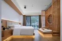 Bipenggou Yunman Redwood Hot Spring Hotel Hotels in Li County