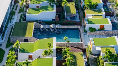 Casa de La Flora Отели рядом с достопримечательностью «Beyond Boxing Stadium - Bang Neang Khaolak»